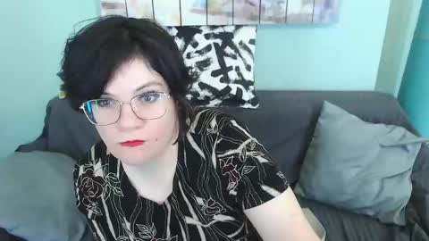 Everly online show from March 2025 02:12:02 PM