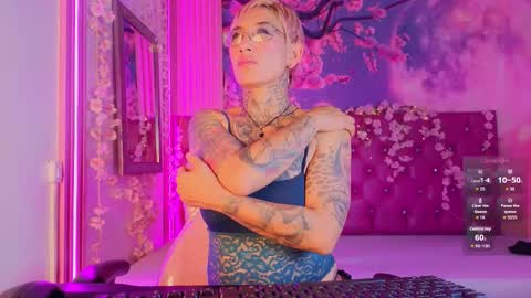 everlyn_sexx online show from March 2026 12:19:01 PM