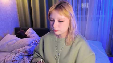 Forget me not eve on CB online show from November 2025 02:38:01 PM