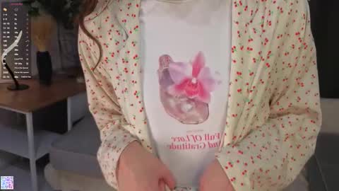 Naomi online show from October 2025 04:18:02 AM