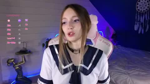 Snapshot of evie_rosen chatting on July 2026 09:43:01 PM Evie online show from July 2026 09:43:01 PM