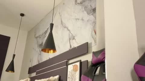 eviegothel_ online show from April 2026 12:32:01 PM