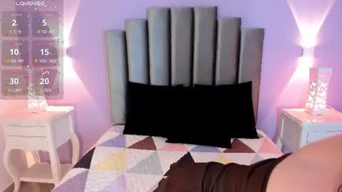 evierouse_ online show from July 2026 08:51:01 PM