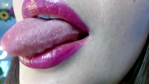 Snapshot of evolethmontenegros chatting on December 2024 03:40:02 AM Evoleth online show from December 2024 03:40:02 AM