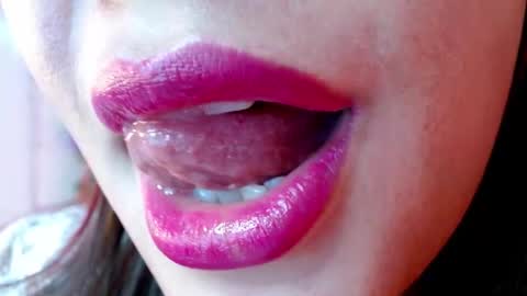 Snapshot of evolethmontenegros chatting on December 2024 10:01:02 AM Evoleth online show from December 2024 10:01:02 AM