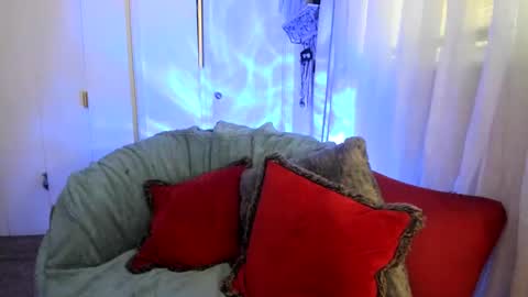 Snapshot of evparrish chatting on September 2025 01:20:02 AM EV Parrish online show from September 2025 01:20:02 AM