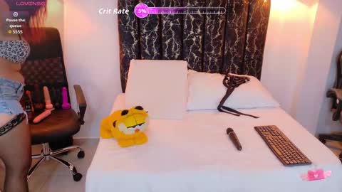 evvaa_moon online show from November 2025 12:37:01 PM