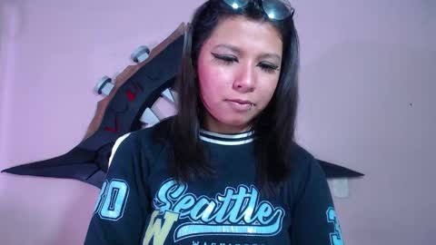 Im Evy online show from December 2025 04:47:02 PM