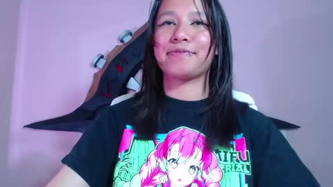 Im Evy online show from December 2025 04:25:02 PM