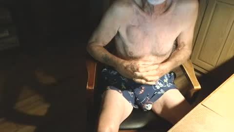 Snapshot of ewjackaz chatting on April 2026 04:10:02 AM ewjackaz online show from April 2026 04:10:02 AM