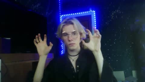 Snapshot of ex1dra06 chatting on March 2026 01:04:02 PM Essa online show from March 2026 01:04:02 PM