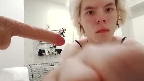 Snapshot of ex1dra06 chatting on April 2026 04:34:01 AM Essa online show from April 2026 04:34:01 AM