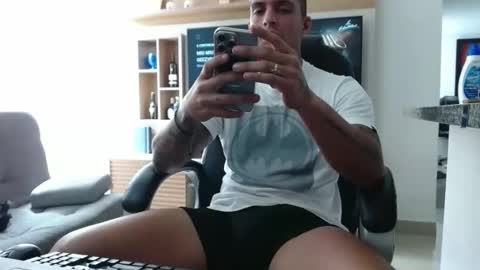 Snapshot of exotic_dude chatting on January 2026 05:26:01 PM camilo online show from January 2026 05:26:01 PM
