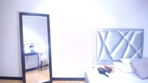 exotic_karmella online show from December 2024 09:24:02 PM