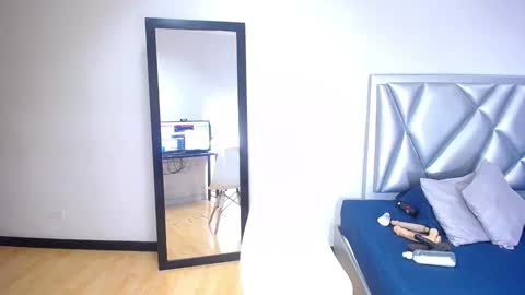 exotic_karmella online show from October 2025 10:00:02 PM