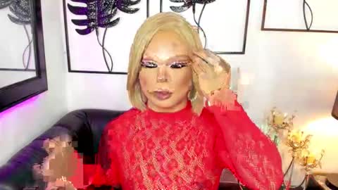 Lindsay online show from May 2026 06:38:02 PM