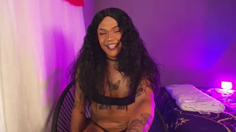 Soy Carla online show from May 2026 05:05:01 AM