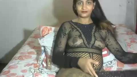 Snapshot of exotic_queen01 chatting on December 2024 09:51:01 AM Amber online show from December 2024 09:51:01 AM