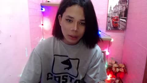 Nica online show from January 2025 12:42:01 PM