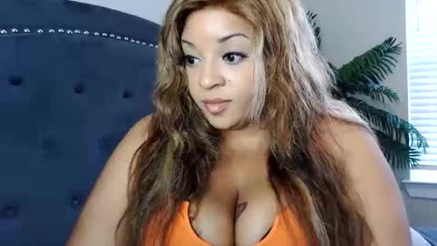 Snapshot of exoticempress18 chatting on May 2026 11:46:01 PM Paris online show from May 2026 11:46:01 PM