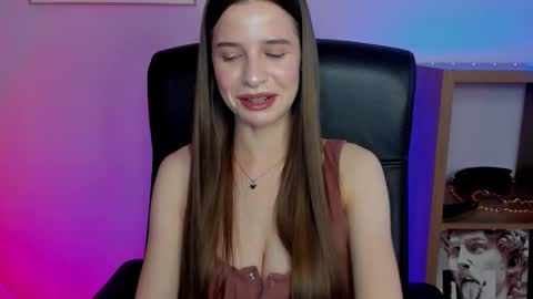 Maya online show from October 2025 06:44:02 AM