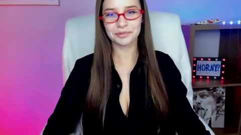 Snapshot of extasy_maya chatting on April 2026 06:33:01 AM Maya online show from April 2026 06:33:01 AM