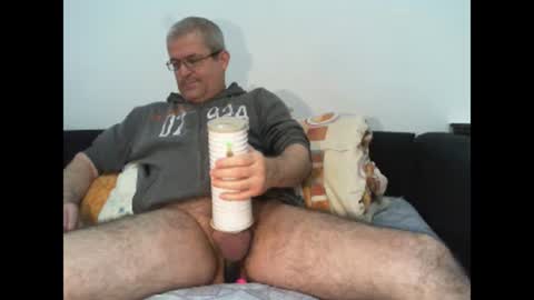 Snapshot of eyes12 chatting on January 2025 03:06:02 AM GEORGE online show from January 2025 03:06:02 AM