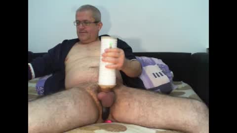 Snapshot of eyes12 chatting on March 2025 06:35:02 AM GEORGE online show from March 2025 06:35:02 AM