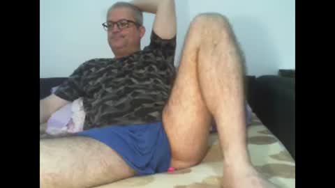 Snapshot of eyes12 chatting on September 2025 02:33:01 AM GEORGE online show from September 2025 02:33:01 AM