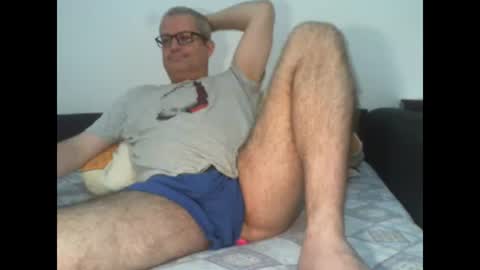 Snapshot of eyes12 chatting on October 2025 03:04:02 AM GEORGE online show from October 2025 03:04:02 AM