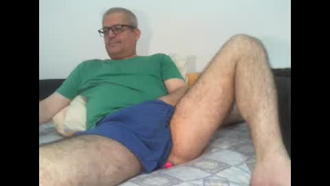 Snapshot of eyes12 chatting on October 2025 05:07:02 AM GEORGE online show from October 2025 05:07:02 AM