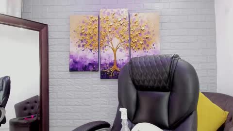      online show from November 2025 05:22:01 PM