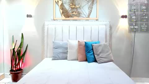      online show from November 2025 07:56:02 PM