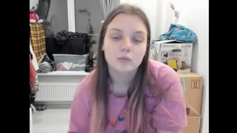 Snapshot of eyes_say_yes chatting on February 2026 08:16:02 PM Yara online show from February 2026 08:16:02 PM