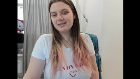 Snapshot of eyes_say_yes chatting on February 2026 12:23:01 PM Yara online show from February 2026 12:23:01 PM