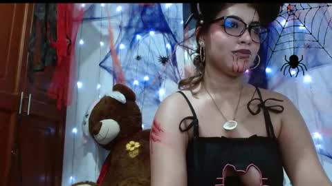 Snapshot of eyfy_bbs chatting on November 2025 09:17:02 PM Nadia online show from November 2025 09:17:02 PM