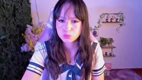 eymmy_24 online show from May 2026 01:34:02 AM