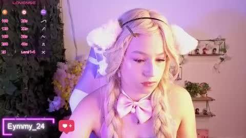 eymmy_24 online show from May 2026 01:44:01 AM