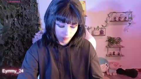 eymmy_24 online show from July 2026 01:47:01 AM