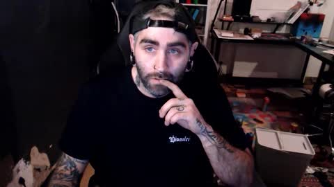 Snapshot of eytab chatting on October 2025 08:42:01 PM Eytab online show from October 2025 08:42:01 PM