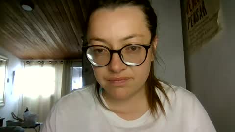 Snapshot of ezlngirl chatting on July 2026 02:22:02 PM Aimee online show from July 2026 02:22:02 PM
