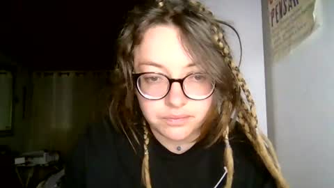 Snapshot of ezlngirl chatting on July 2026 04:27:02 AM Aimee online show from July 2026 04:27:02 AM