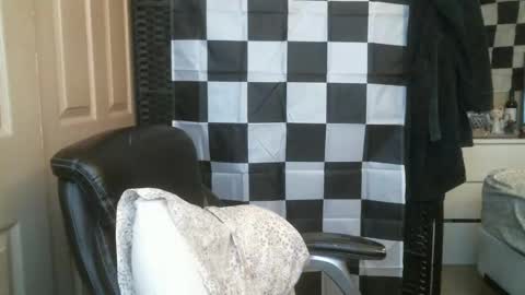 Snapshot of ezra_naamah chatting on February 2025 11:04:02 PM Ezra Naamah online show from February 2025 11:04:02 PM