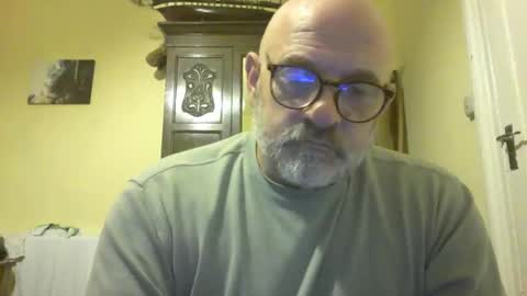 f1zzeek online show from April 2026 09:39:33 PM