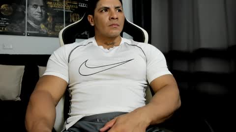 Snapshot of fabian_arango chatting on May 2026 07:15:01 AM Fabian arango online show from May 2026 07:15:01 AM