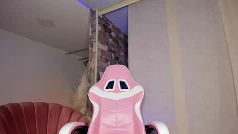 Thianna online show from December 2024 12:56:02 PM