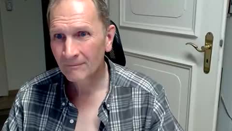 Fabian online show from May 2026 07:56:01 PM
