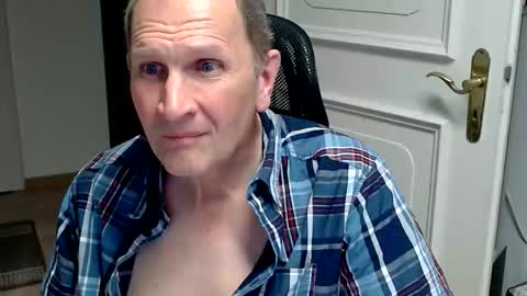 Fabian online show from June 2026 08:47:02 PM