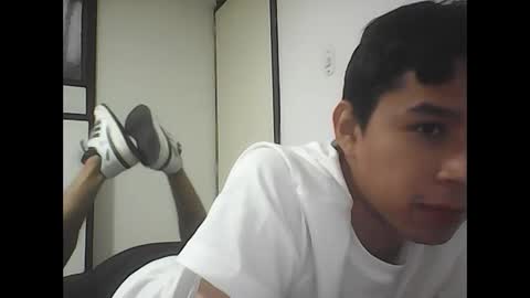 R online show from October 2025 04:59:02 PM