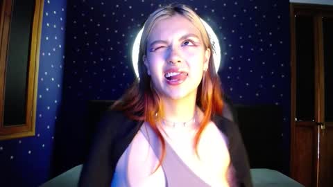 Snapshot of fabzy_fab chatting on February 2026 12:26:01 PM fabzy online show from February 2026 12:26:01 PM